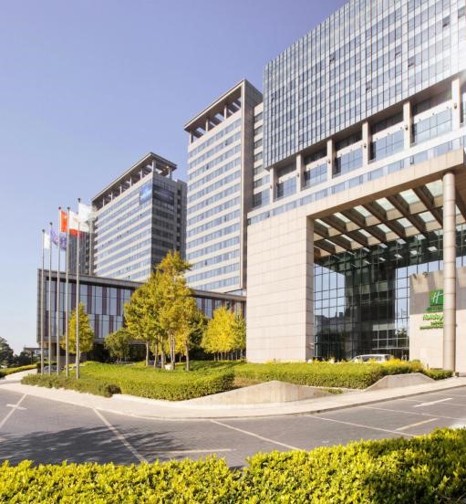 2007-The scope of real estate business expands beyond Shanghai to other cities in Mainland China. The Group continues to research and to visit the South Western cities. 
The Holiday Inn Shanghai Hongqiao West development enters the most intensive and vital phase of construction    