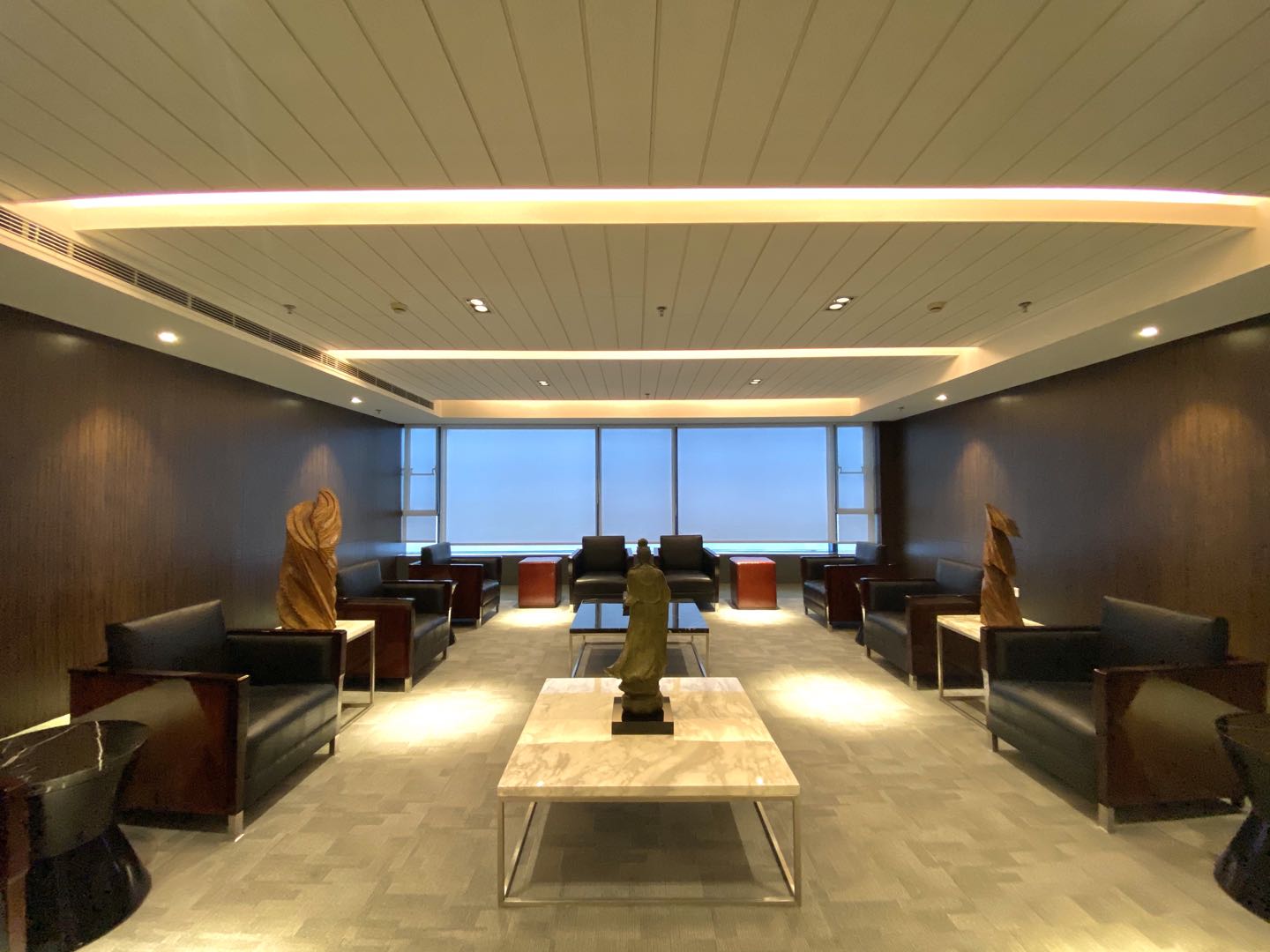 2014- Becoming a member of the Shanghai Taiwan Compatriots Investment Enterprise Association to utilize the Group’s resources and fulfill the social responsibility of bolstering the cross-strait relationship through supporting dialogue and exchanges between the Mainland and Taiwan. 
Receives a calligraphy with the traditional Chinese characters of the Group’s corporate name “競衡”, personally written by the Buddhist Master Hsing Yun. The calligraphy is socially significant and influential, seen as a blessing for the Group to extend cultural influence, as well as an acknowledgment and accolade for the Group’s efforts in practicing social responsibility.   